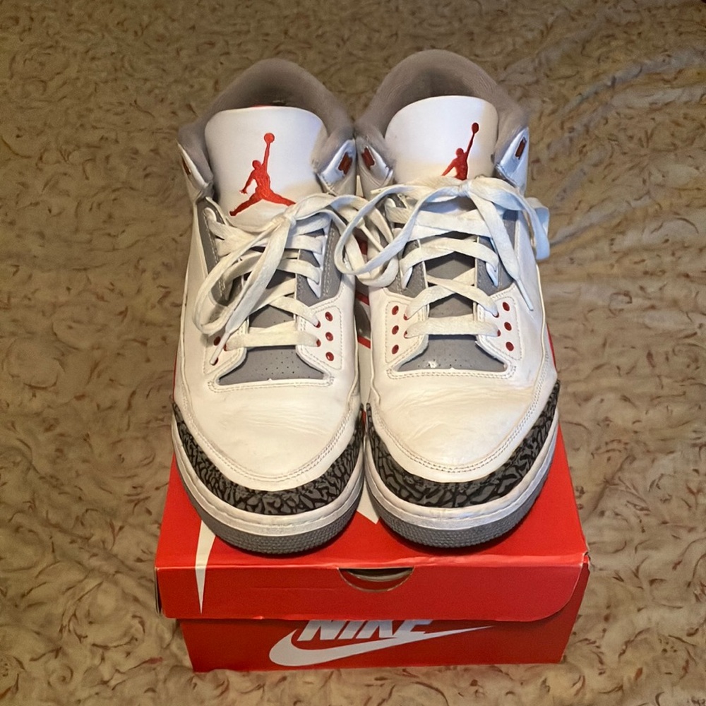 Jordan 3 Fire Red